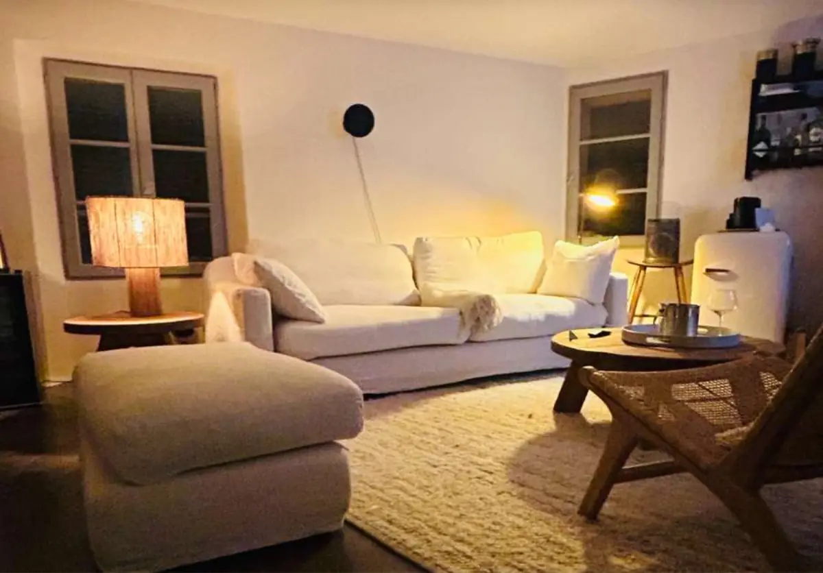 House La Ponche — view 2